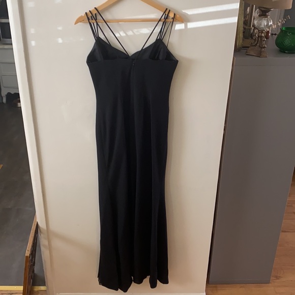 Daymor Couture long black formal dress - Picture 7 of 11